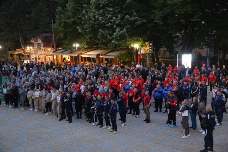 Sedamneste Radničke sportske